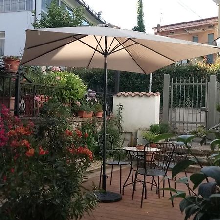 Alloggio Per Uso Turistico Da Margherita 菲乌吉 外观 照片